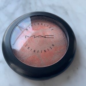 Mac Mineralize Skin Finish